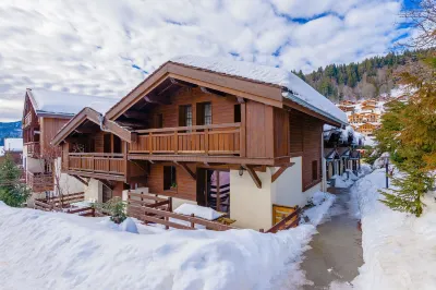 Lagrange Vacances les Fermes Emiguy Hotels near Les Gets