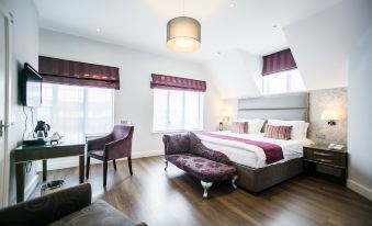 The Pillar Hotel
