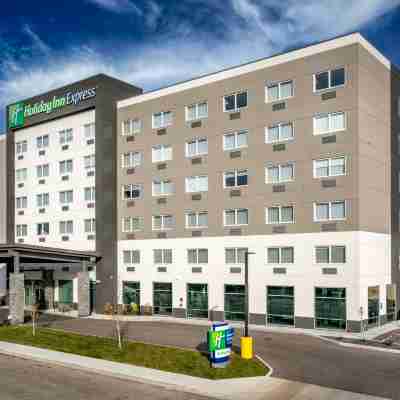 Holiday Inn Express & Suites BRANDON by IHG Hotel Exterior
