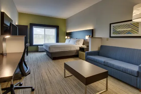 Holiday Inn Express & Suites Morris