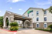Holiday Inn Express & Suites COLUMBUS by IHG - Parkplatz