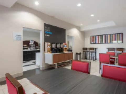 Holiday Inn Express & Suites LAGRANGE by IHG Hotels in La Grange