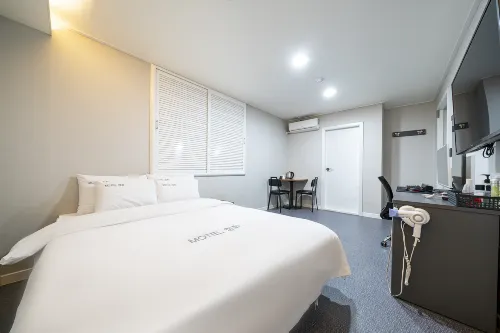 Paju Cheongwha Motel