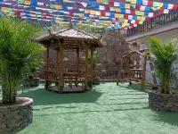 Yihezangjia - Pools