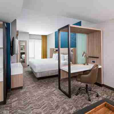 SpringHill Suites Greenville Downtown Rooms