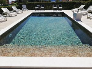 Pool - Swimming Pool and Grill - A3