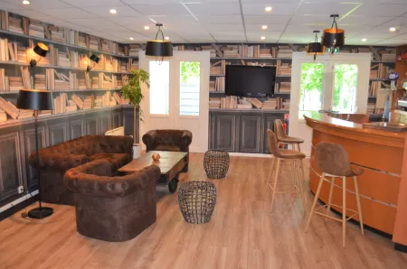 The Originals City, Hôtel Ambacia, Tours Sud Отели в г. Шамбре-ле-Тур