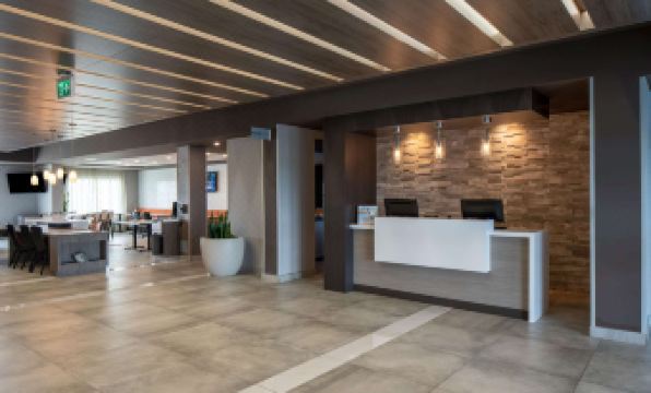 Wingate by Wyndham Kanata West Ottawa