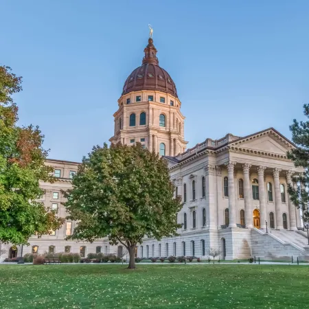 Super 8 by Wyndham Topeka/Wanamaker RD/I-70