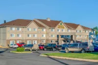 Quality Inn & Suites Hotels in Petit-Rocher