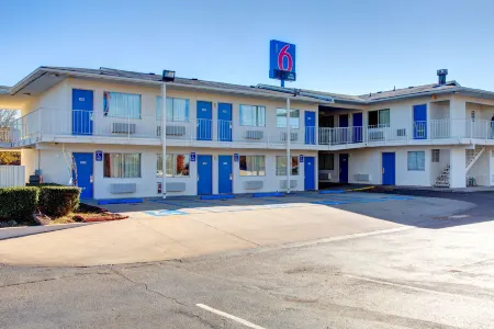 Motel 6 Murfreesboro, TN