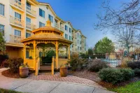 La Quinta Inn & Suites by Wyndham Raleigh Durham Airport