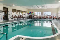 Quality Inn Jacksonville Near I-72 - Pools