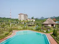 Muong Thanh Lai Chau Hotel - مسبح