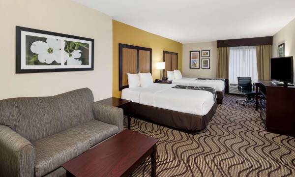 La Quinta Inn & Suites by Wyndham LaGrange / I-85
