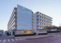 Alua Leo - Parkplatz