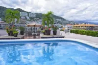 Hotel Eloisa - Rooftop Pools
