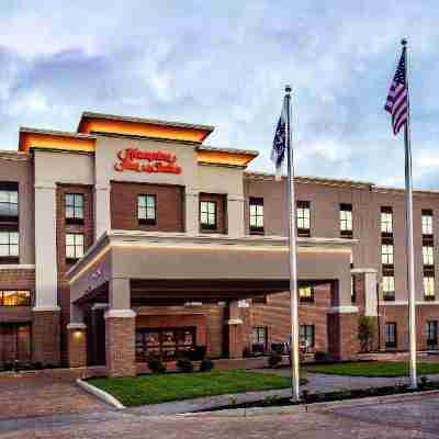 Hampton Inn & Suites Foxborough -Mansfield Hotel Exterior