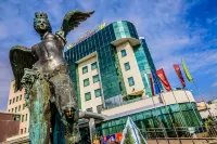 Diplomat Plaza Hotel & Resort Hotels in 
