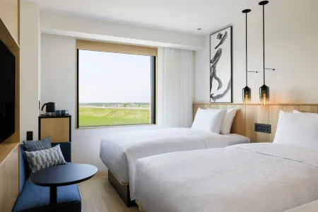 Fairfield by Marriott Hokkaido Naganuma Отели рядом с достопримечательностью «Yuni- Garden»