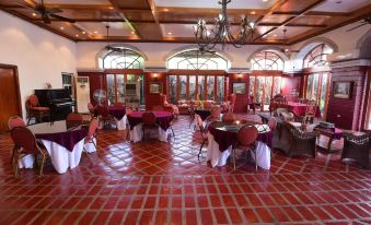 Ang Tahanan ni Aling Meding Hotel - Housity