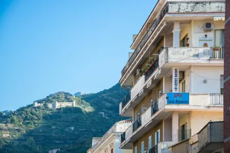 Meublè Casa Mannini Rooms Отели рядом с достопримечательностью «Erchie»