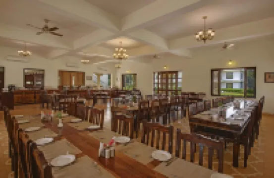 클락스인 스위트 란탐보르