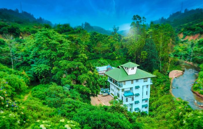 Hotel Emerald Inn