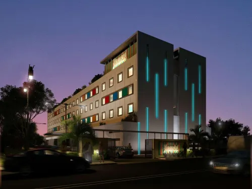 Kalyan Grand - a business hotel - parcheggio