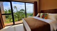 Spacio Caliraya Bed & Breakfast Hotels in Lumban