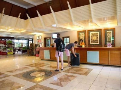 フロントデスク タノア インターナショナル ホテルの写真