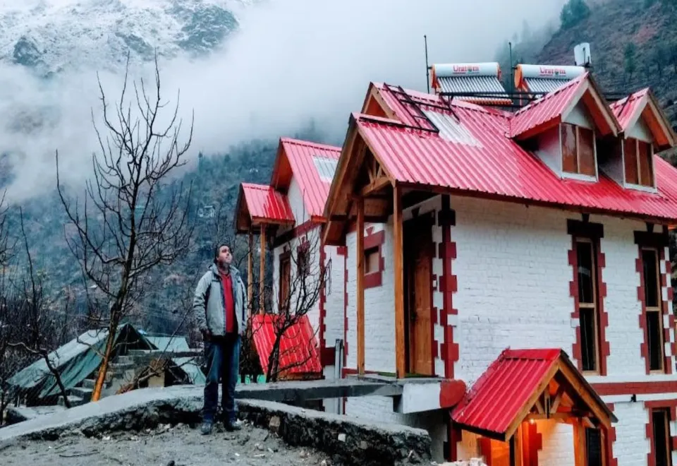 Suitetrails - Tirthan Valley Luxmi Homestay
