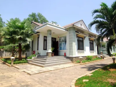 Sao Mai Resort Hotels in Tân Thành