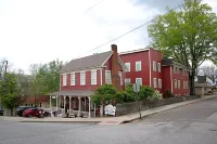 The Dahlonega Square Hotel & Villas فنادق في Lumpkin County