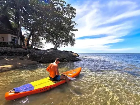 Rocky's Boutique Resort - Veranda Collection Samui Отели рядом с достопримечательностью «Guan-Yu Koh Samui Shrine»