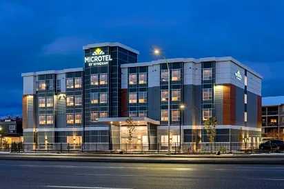 Microtel Inn & Suites by Wyndham Kelowna