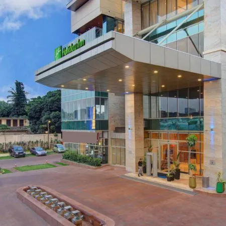 Holiday Inn BENGALURU RACECOURSE by IHG Отели рядом с достопримечательностью «Торговый квартал Ганди-Базар»