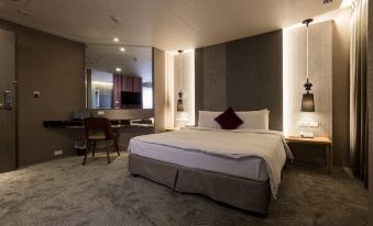 Green Hotel