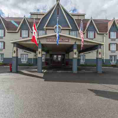 Quality Inn Hotel Exterior