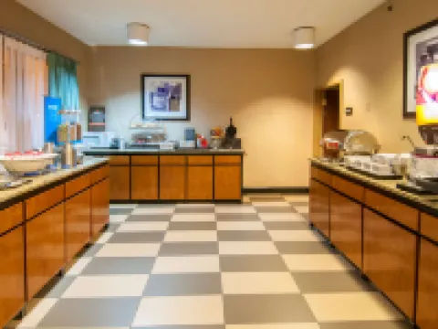 Hampton Inn Lafayette Hoteles en Scott