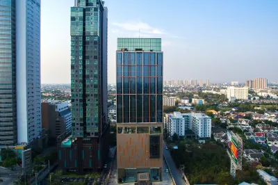 Best Western Plus Wanda Grand Hotel Các khách sạn gần IMPACT Hall 7-8
