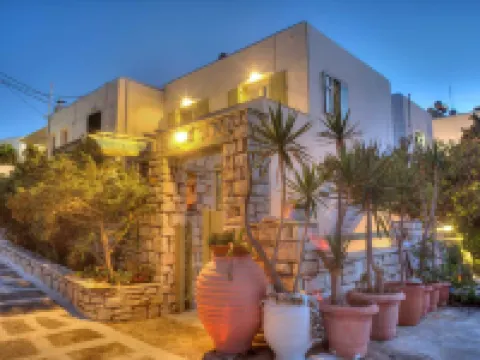 Leonardos Apartments Hotels in Naoussa