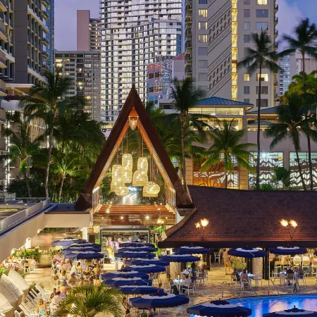OUTRIGGER Reef Waikiki Beach Resort