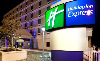 Holiday Inn Express Richmond - Downtown