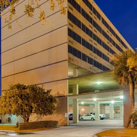 Comfort Inn & Suites at Copeland Tower