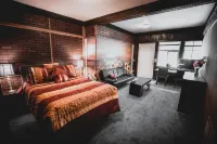 Gateway Inn & Cabins Hotels near Mount Rainier National Park