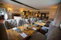 The Bull Inn Pub فنادق في Midgham