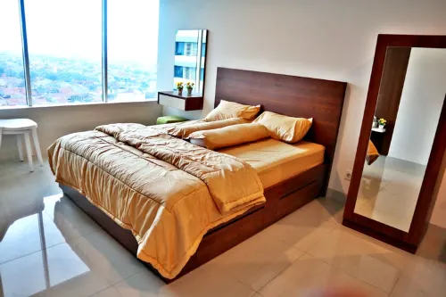 Grand Kamala Lagoon by Bonzela Property فنادق في South Bekasi