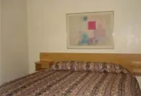 Colonade Motel Suites