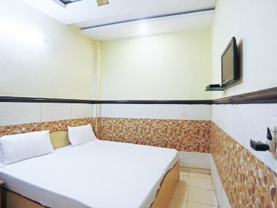 Spot on 37452 Kataria Guest House